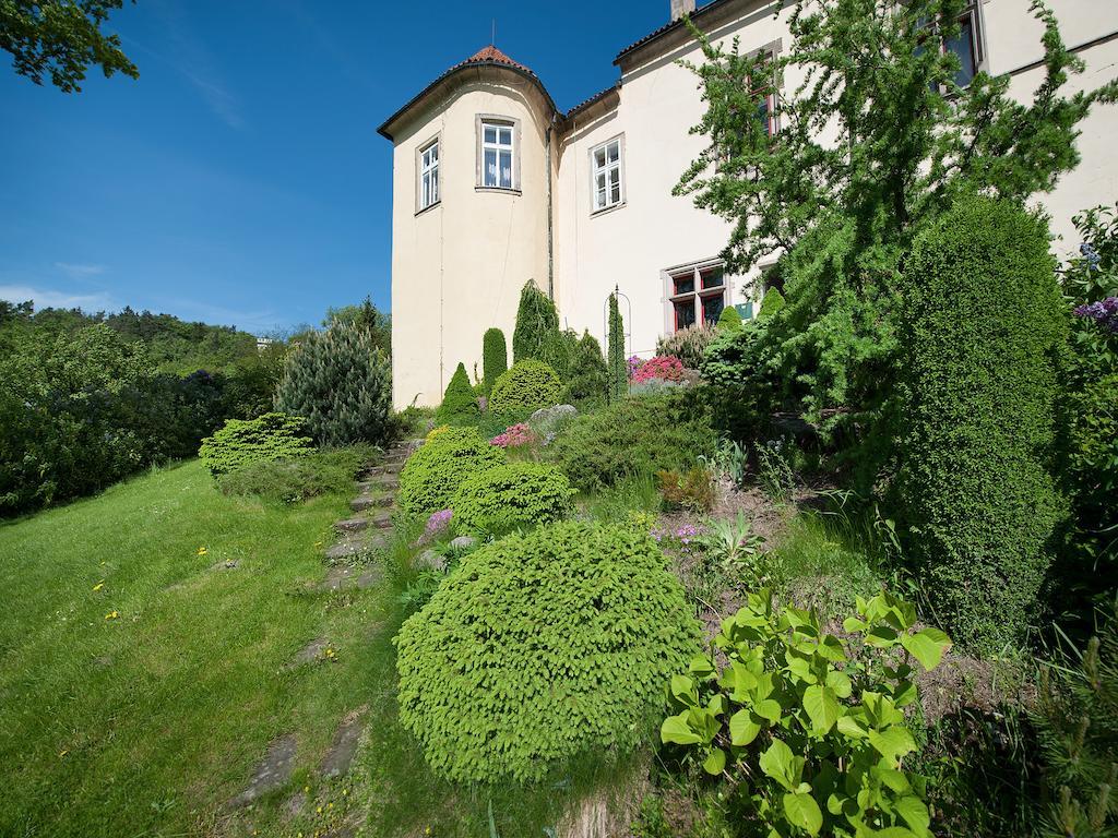Ea Zamecky Hotel Hrubá Skála Esterno foto